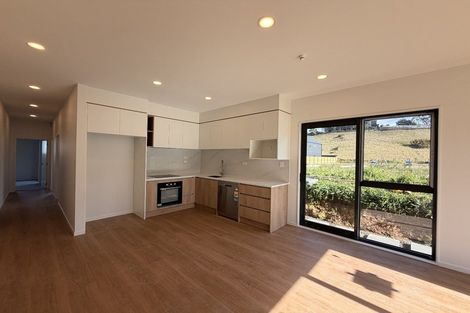 Photo of property in 4 Kopu Road, Orewa, 0931