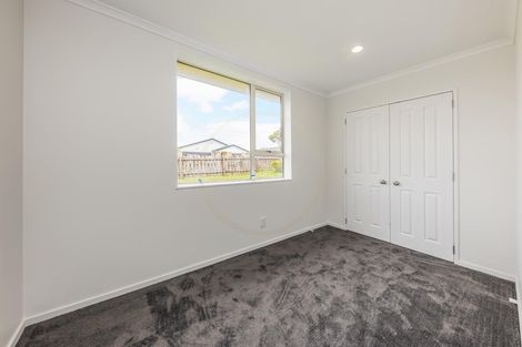 Photo of property in 48 Naylors Drive, Mangere, Auckland, 2022