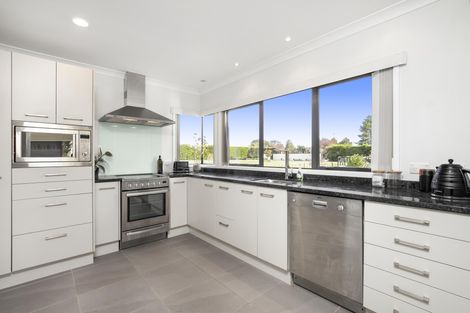 Photo of property in 437 Oira Road, Karaka, Drury, 2578