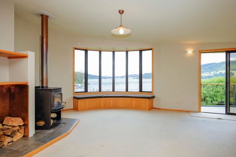 Photo of property in 3 Wharfdale Street, Macandrew Bay, Dunedin, 9014