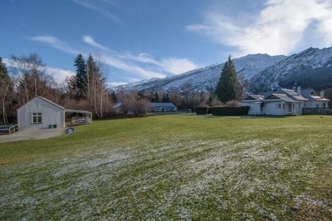 Photo of property in 760 Malaghans Road, Speargrass Flat, Queenstown, 9371