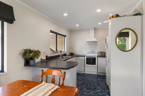 Photo of property in 2 Wallace Loop Road, Koputaroa, Levin, 5571