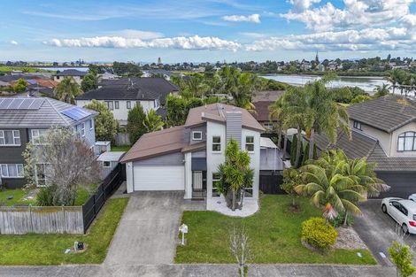 Photo of property in 3 Girvan Terrace, Wattle Downs, Auckland, 2103