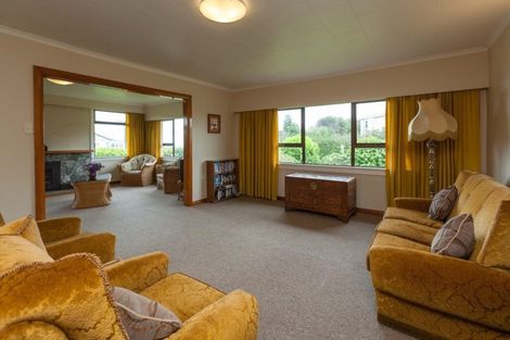 Photo of property in 4 Mission Street, Moturoa, New Plymouth, 4310