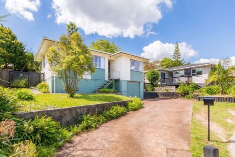 Photo of property in 16 Pankhurst Place, Sunnyvale, Auckland, 0612