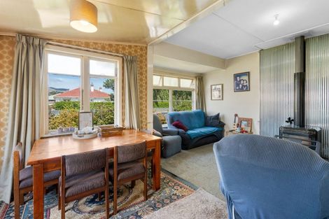 Photo of property in 16 Moore Street, Milton, 9220