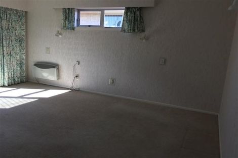 Photo of property in 10 Cumberland Street, Merrilands, New Plymouth, 4312