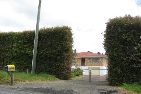 Photo of property in 24 Tawa Road, Kumeu, 0891