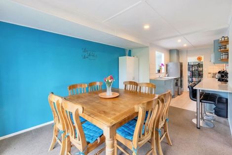 Photo of property in 106 Queen Street, Waiuku, 2123