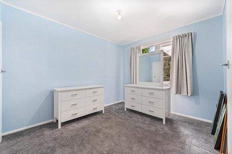 Photo of property in 25 Lowtherhurst Road, Massey, Auckland, 0614