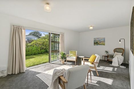 Photo of property in 1 Brasenose Place, Tawa, Wellington, 5028