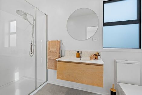 Photo of property in 20 Maturiki Drive, One Tree Point, 0118