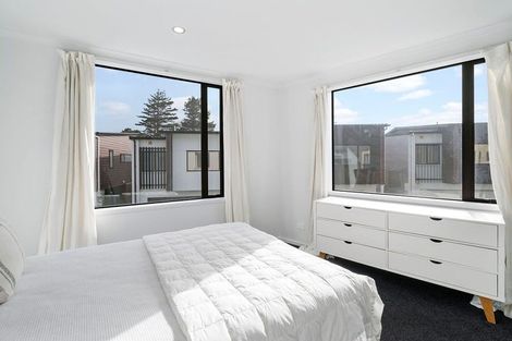 Photo of property in 24 Frank Gill Road, Hobsonville, Auckland, 0616