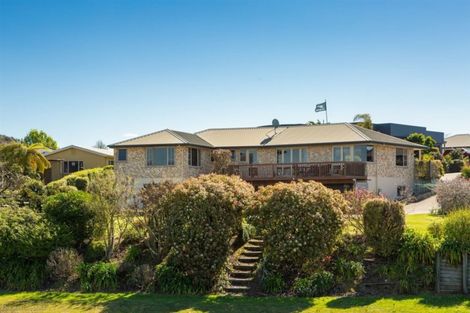 Photo of property in 10 Coutts Place, Mapua, 7005