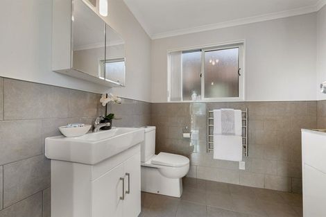 Photo of property in 61 Salford Street, Newlands, Wellington, 6037