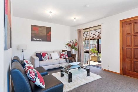 Photo of property in 2/132 Hay Street, Bromley, Christchurch, 8062
