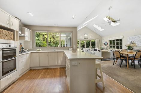 Photo of property in 8 Saint Annes Square, Tawa, Wellington, 5028