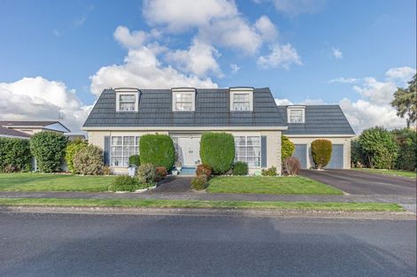 Photo of property in 2 Avon Street, Levin, 5510