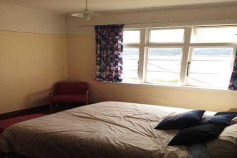 Photo of property in 2/134 Evans Bay Parade, Roseneath, Wellington, 6021