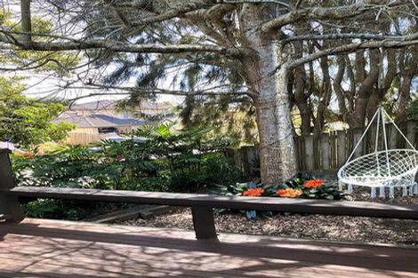 Photo of property in 10 Julia Way, Beachlands, Auckland, 2018