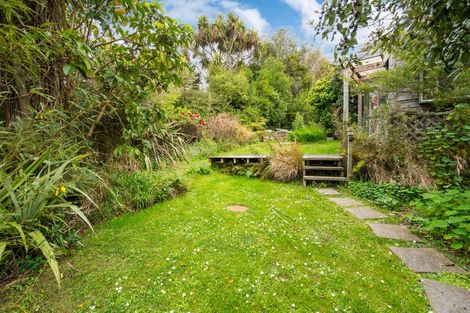Photo of property in 2 Margate Avenue, Broad Bay, Dunedin, 9014