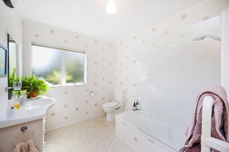 Photo of property in 27 Norfolk Crescent, Feilding, 4702