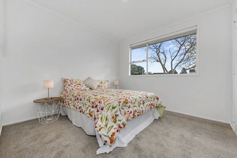 Photo of property in 3 Pukeroa Place, Papakura, 2110