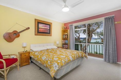Photo of property in 14 Stormont Lane, Whitianga, 3510