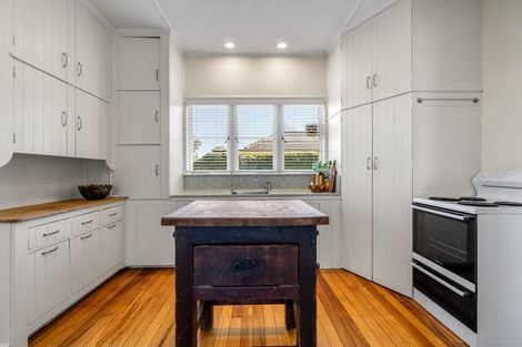 Photo of property in 127b Williams Street, Cambridge, 3434