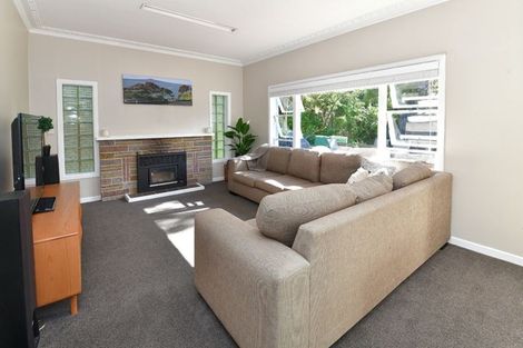 Photo of property in 11 Westbourne Road, Murrays Bay, Auckland, 0630