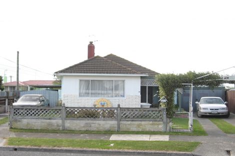 Photo of property in 28 Mason Avenue, Maraenui, Napier, 4110