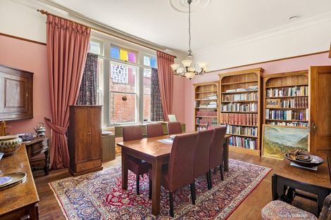 Photo of property in 11 Guildford Terrace, Thorndon, Wellington, 6011