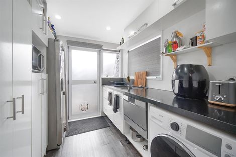 Photo of property in 3 Frostbite Place, Ranui, Auckland, 0612