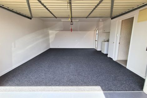 Photo of property in 3/52 Middlepark Road, Sockburn, Christchurch, 8042