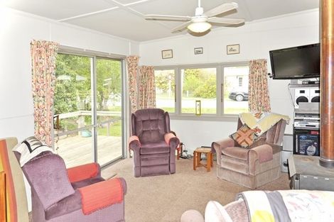 Photo of property in 1 Reid Avenue, Luggate, Cromwell, 9383