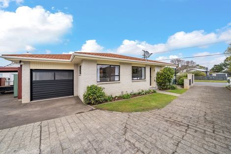 Photo of property in 1/63 Fraser Crescent, Elderslea, Upper Hutt, 5018