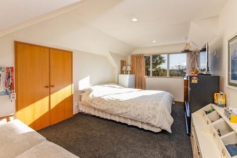 Photo of property in 104 Hamilton Avenue, Ilam, Christchurch, 8041