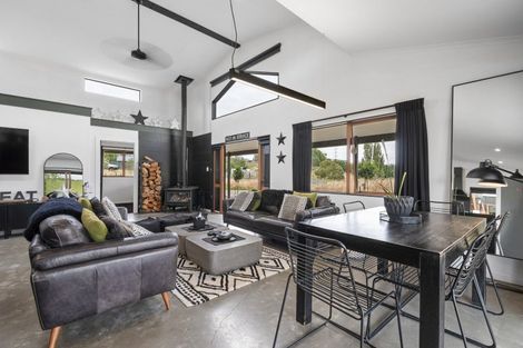 Photo of property in 315b Ashhurst Road, Bunnythorpe, Palmerston North, 4481