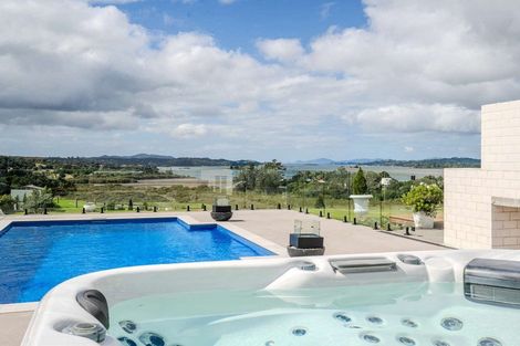 Photo of property in 77 Skudders Beach Road, Kerikeri, 0294
