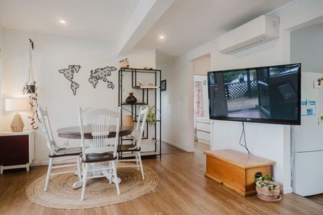 Photo of property in 5 Upper Cross Street, Raglan, 3225