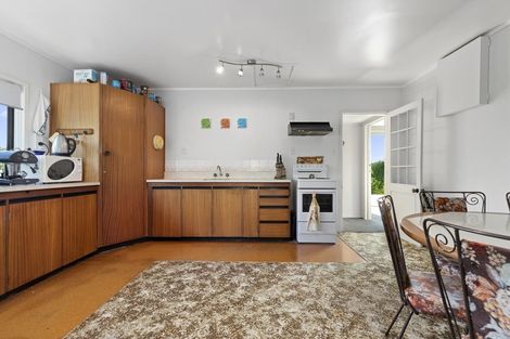 Photo of property in 29 Lorenzen Bay Road, Raglan, 3225