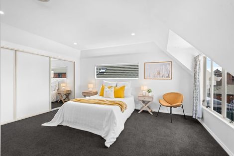 Photo of property in 2/97 Clyde Road, Ilam, Christchurch, 8041