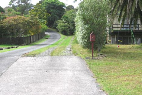 Photo of property in 41 Rangeview Road, Sunnyvale, Auckland, 0612