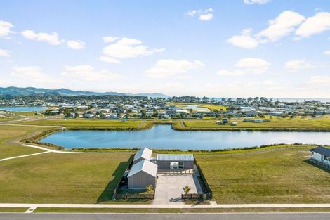 Photo of property in 218 Hamiora Street, Matarangi, 3592
