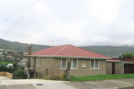 Photo of property in 22 Taylor Terrace, Tawa, Wellington, 5028