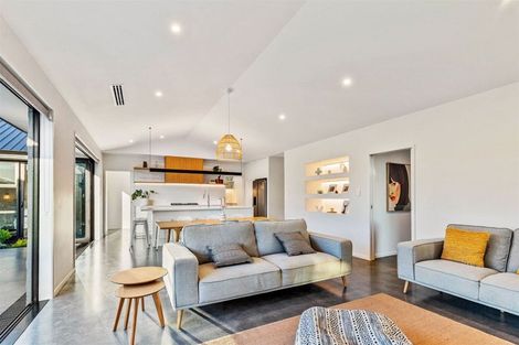 Photo of property in 5 Canoe Lane, Riverhead, 0820