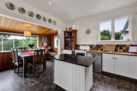 Photo of property in 1312 Devon Road, Brixton, Waitara, 4382