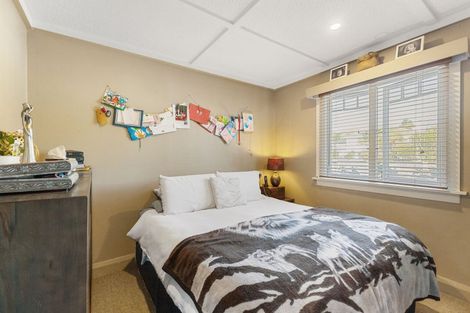Photo of property in 39 Belt Road, Moturoa, New Plymouth, 4310