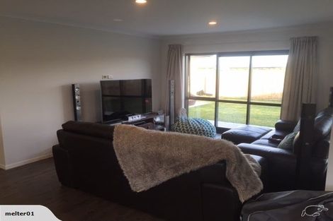 Photo of property in 23 Ponga Place, Papamoa Beach, Papamoa, 3118