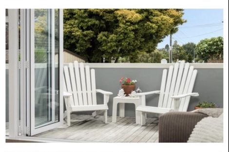 Photo of property in 74 Queen Road, Bellevue, Tauranga, 3110